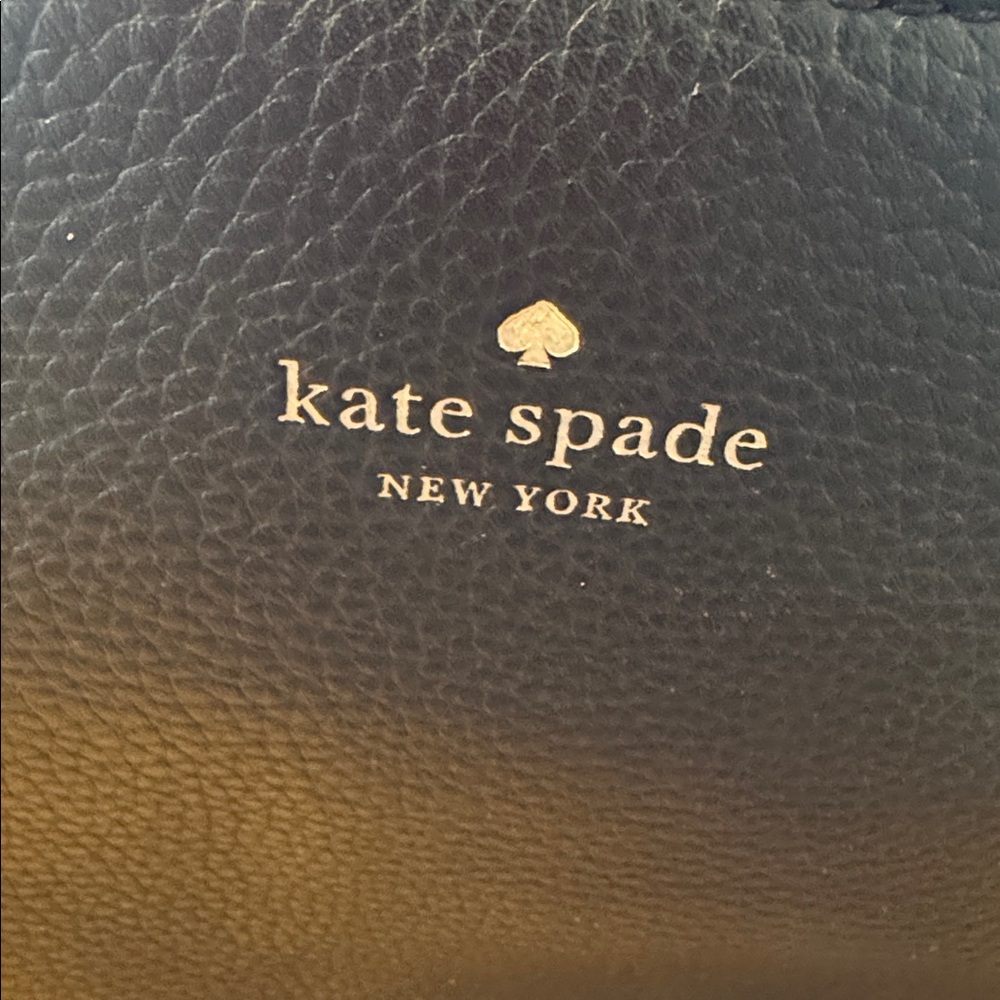 Black leather Kate Spade Pebbled leather crossbody purse bag - Picture 3 of 9
